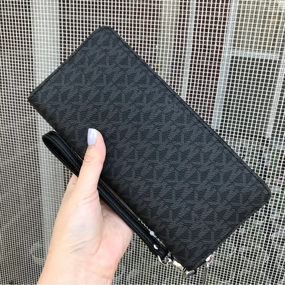 Michael Kors backpack and wallet - Picture 11 of 15